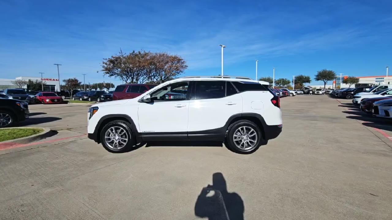 2024 GMC Terrain SLT