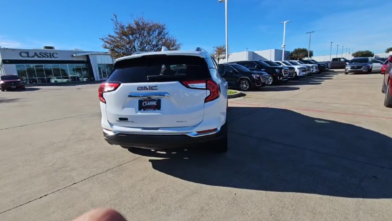 2024 GMC Terrain SLT