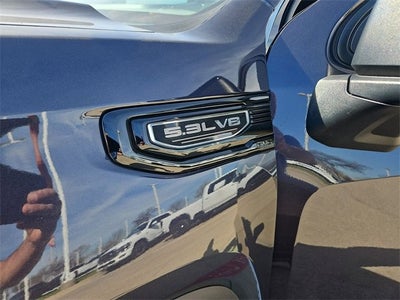 2025 GMC Sierra 1500 Elevation