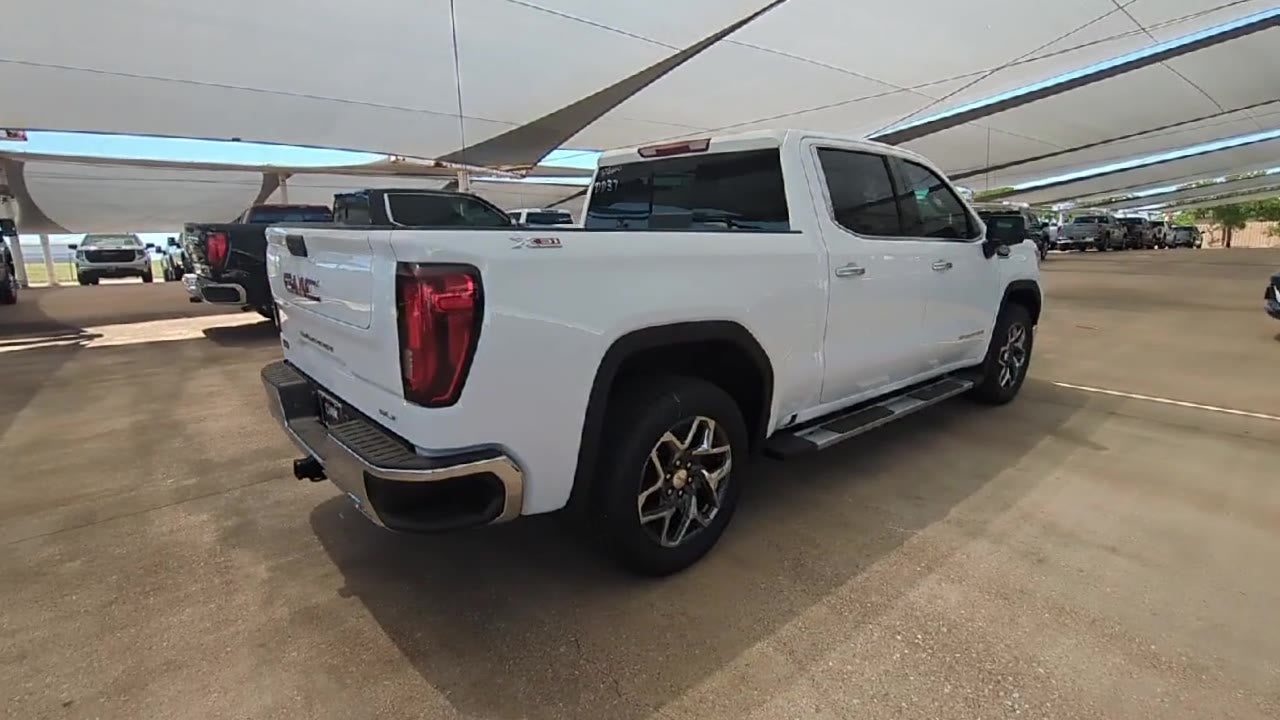 2025 GMC Sierra 1500 SLT