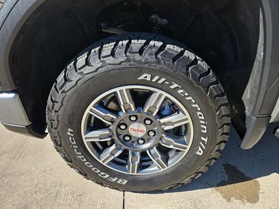 2024 GMC Sierra 1500 AT4