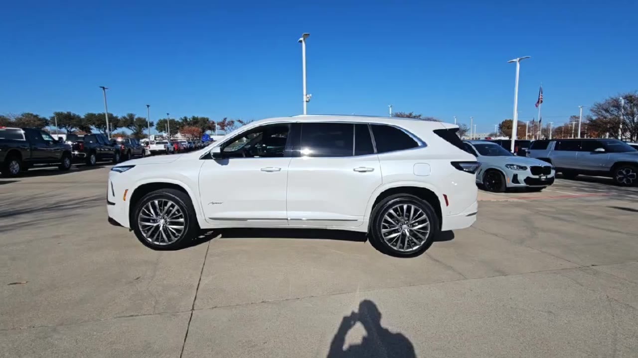 2025 Buick Enclave Avenir