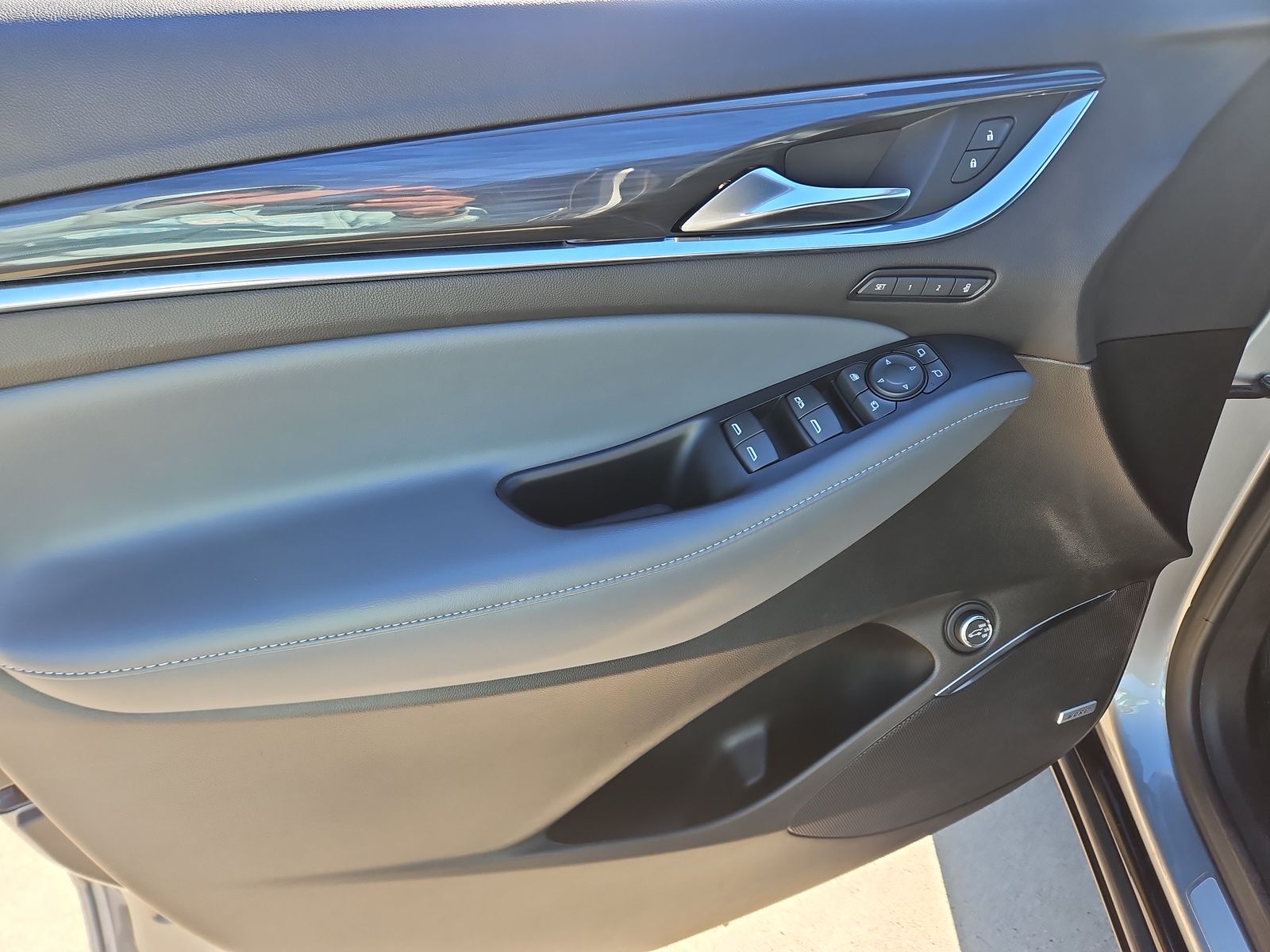 2024 Buick Enclave Premium