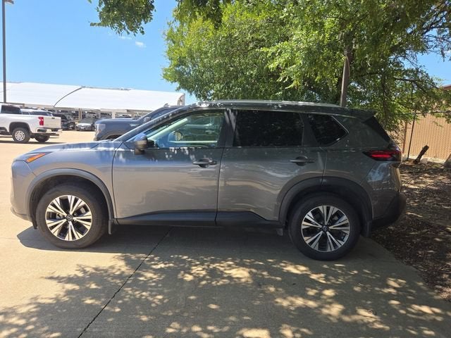 2022 Nissan Rogue SV FWD