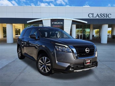 2023 Nissan Pathfinder SL FWD