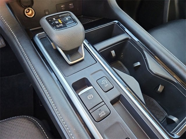 2023 Nissan Pathfinder SL FWD