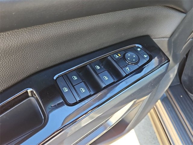 2023 Nissan Pathfinder SL FWD