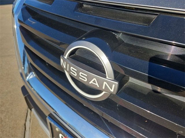 2023 Nissan Pathfinder SL FWD