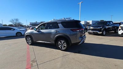 2023 Nissan Pathfinder SL FWD