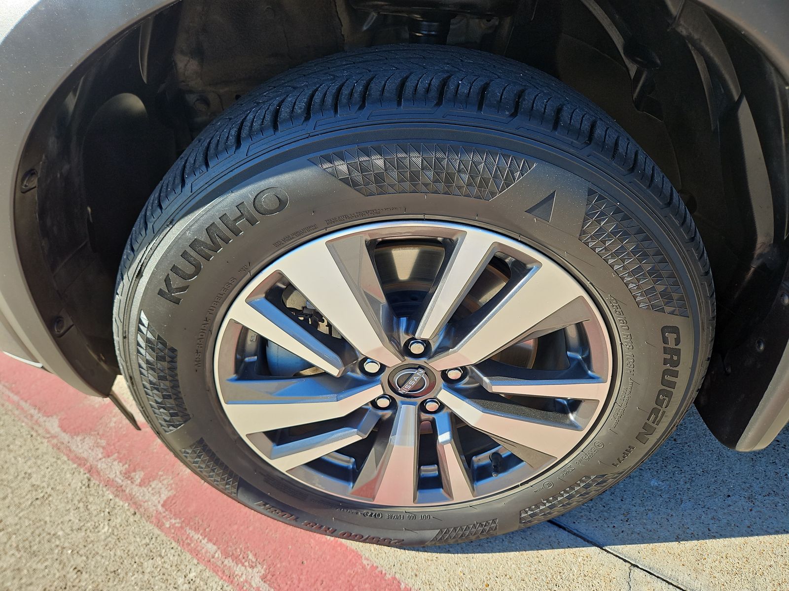 2023 Nissan Pathfinder SL FWD