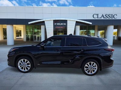 2026 Toyota Highlander Hybrid Limited
