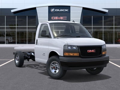 2026 GMC Savana Cutaway 3500 1WT