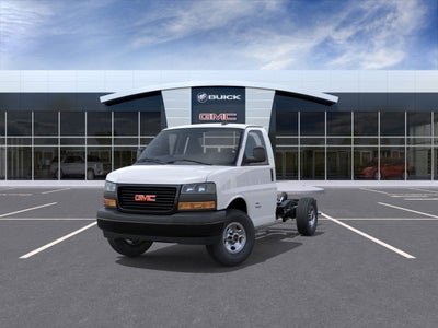 2026 GMC Savana Cutaway 3500 1WT