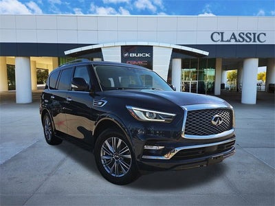 2023 INFINITI QX80 LUXE