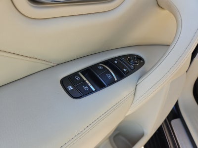 2023 INFINITI QX80 LUXE