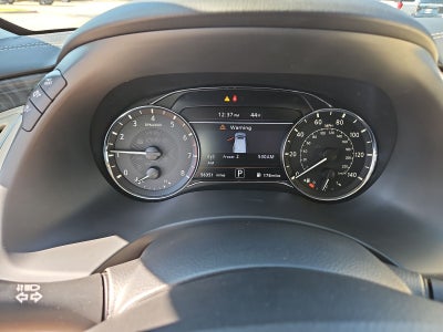 2023 INFINITI QX80 LUXE