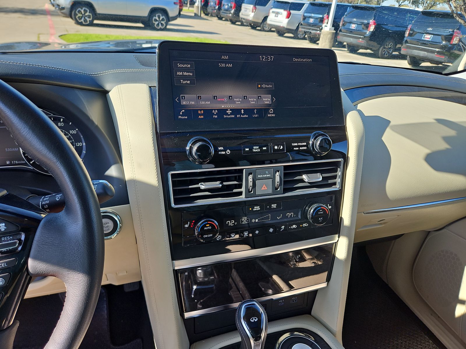 2023 INFINITI QX80 LUXE