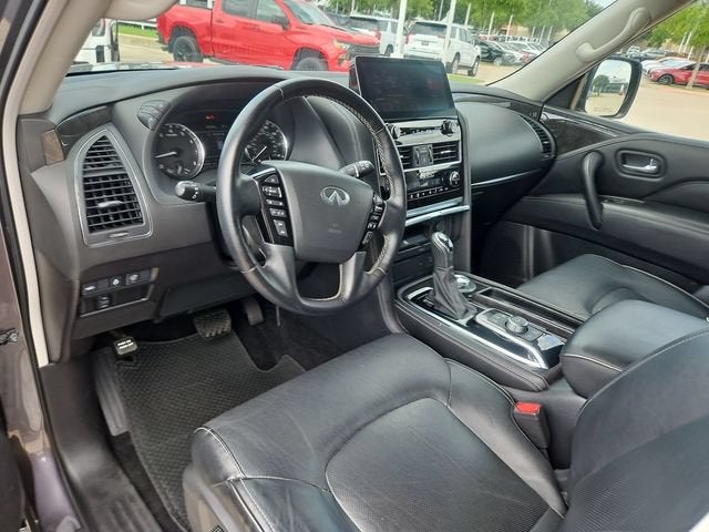 2024 INFINITI QX80 LUXE