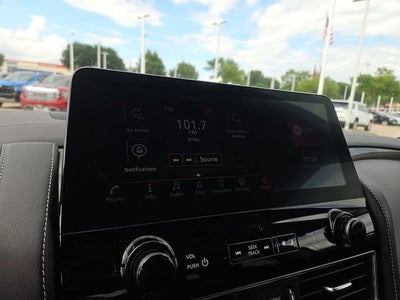 2024 INFINITI QX80 LUXE