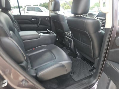 2024 INFINITI QX80 LUXE