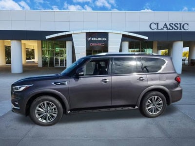 2023 INFINITI QX80 LUXE