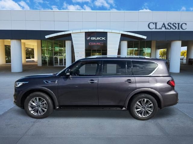 2023 INFINITI QX80 LUXE