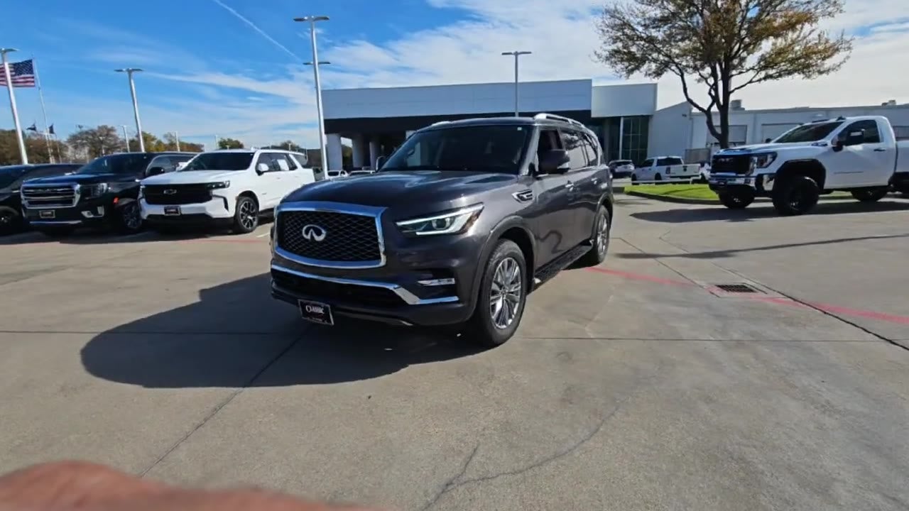 2023 INFINITI QX80 LUXE