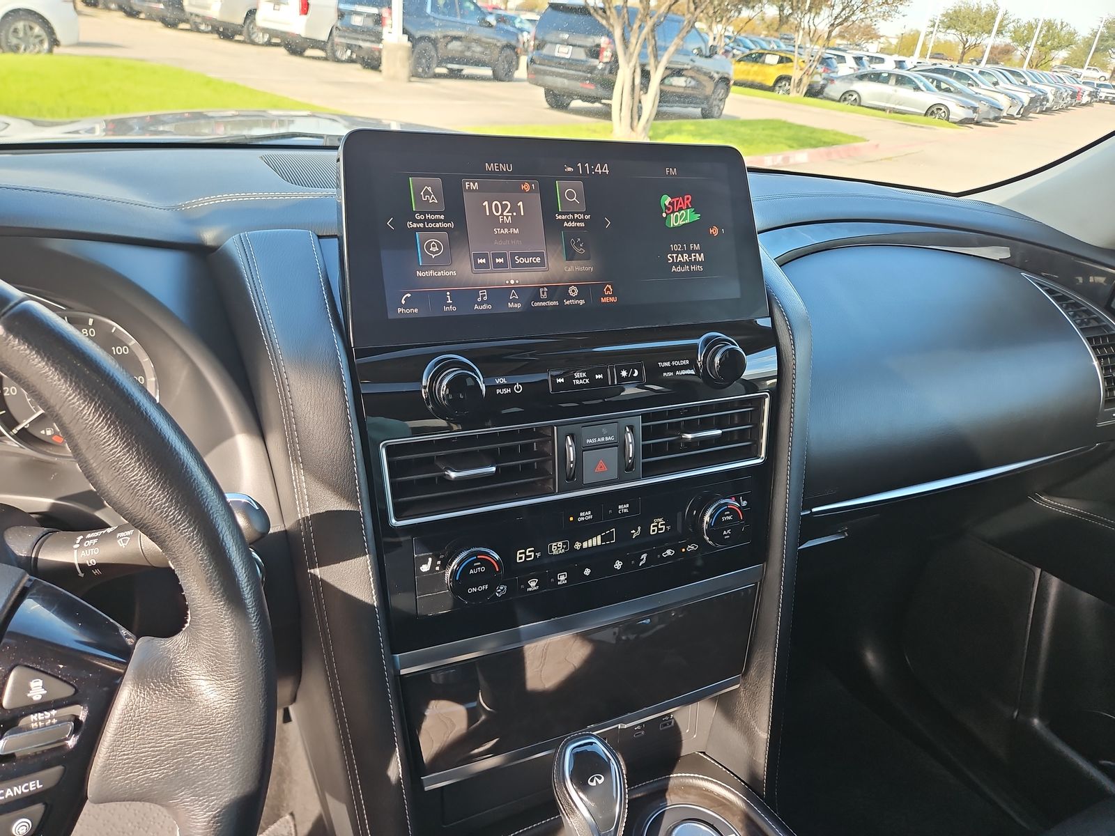 2023 INFINITI QX80 LUXE