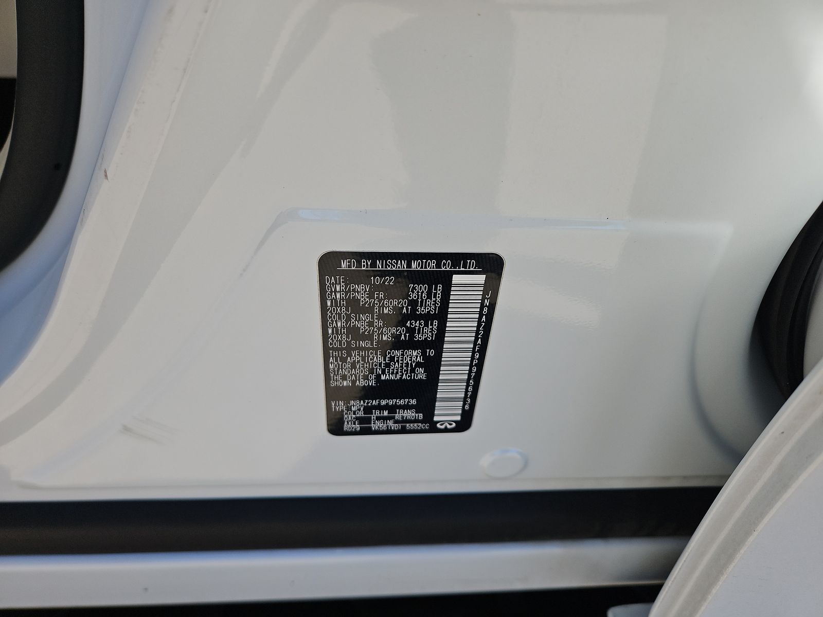 2023 INFINITI QX80 LUXE