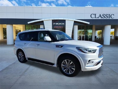 2023 INFINITI QX80 LUXE