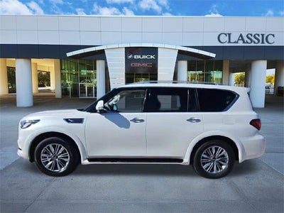 2023 INFINITI QX80 LUXE