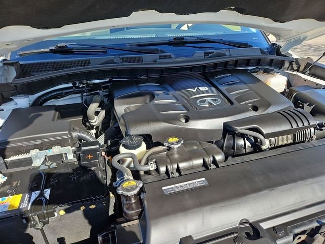 2023 INFINITI QX80 LUXE