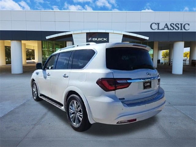 2023 INFINITI QX80 LUXE