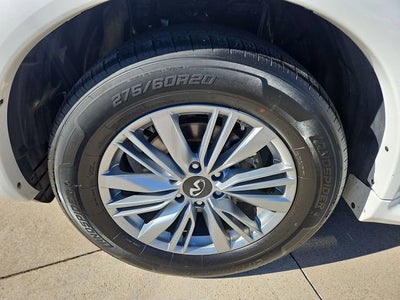 2023 INFINITI QX80 LUXE