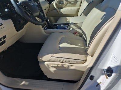 2023 INFINITI QX80 LUXE