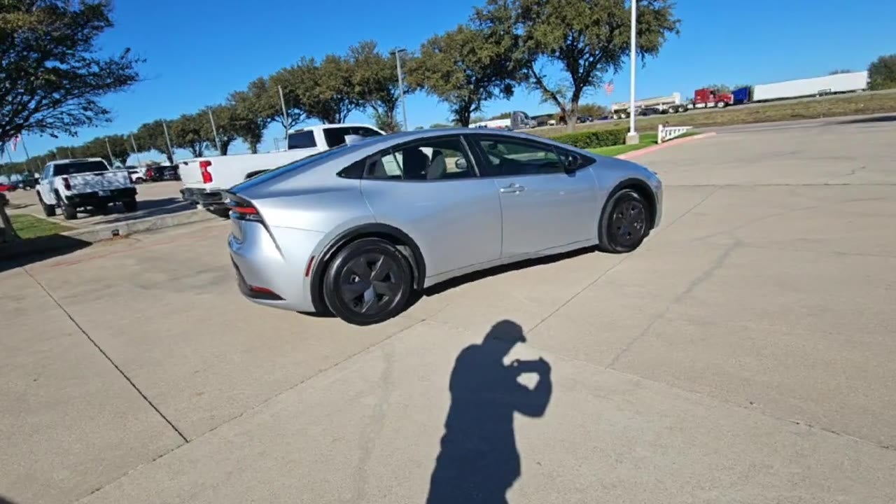 2024 Toyota Prius LE