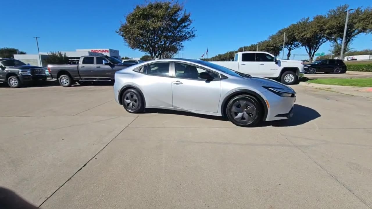 2024 Toyota Prius LE