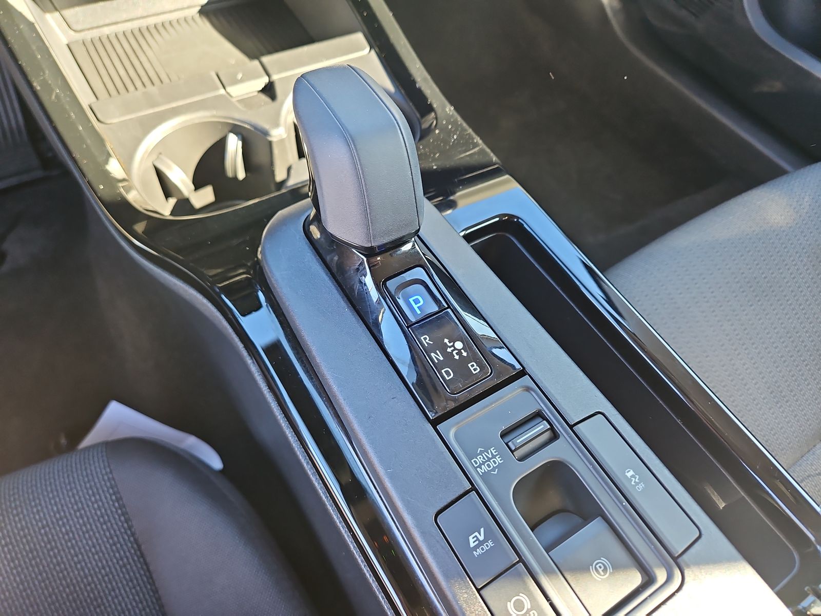 2024 Toyota Prius LE