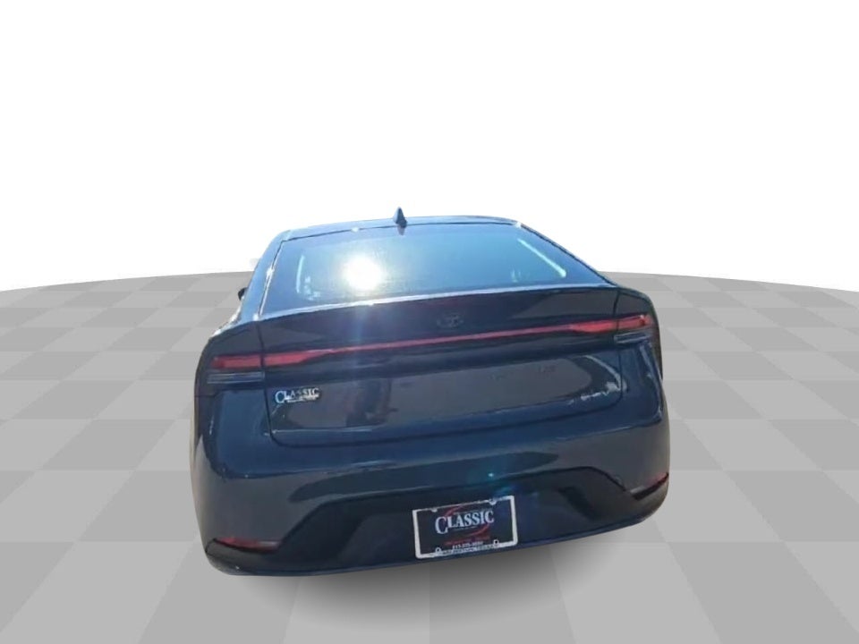 2025 Toyota Prius LE