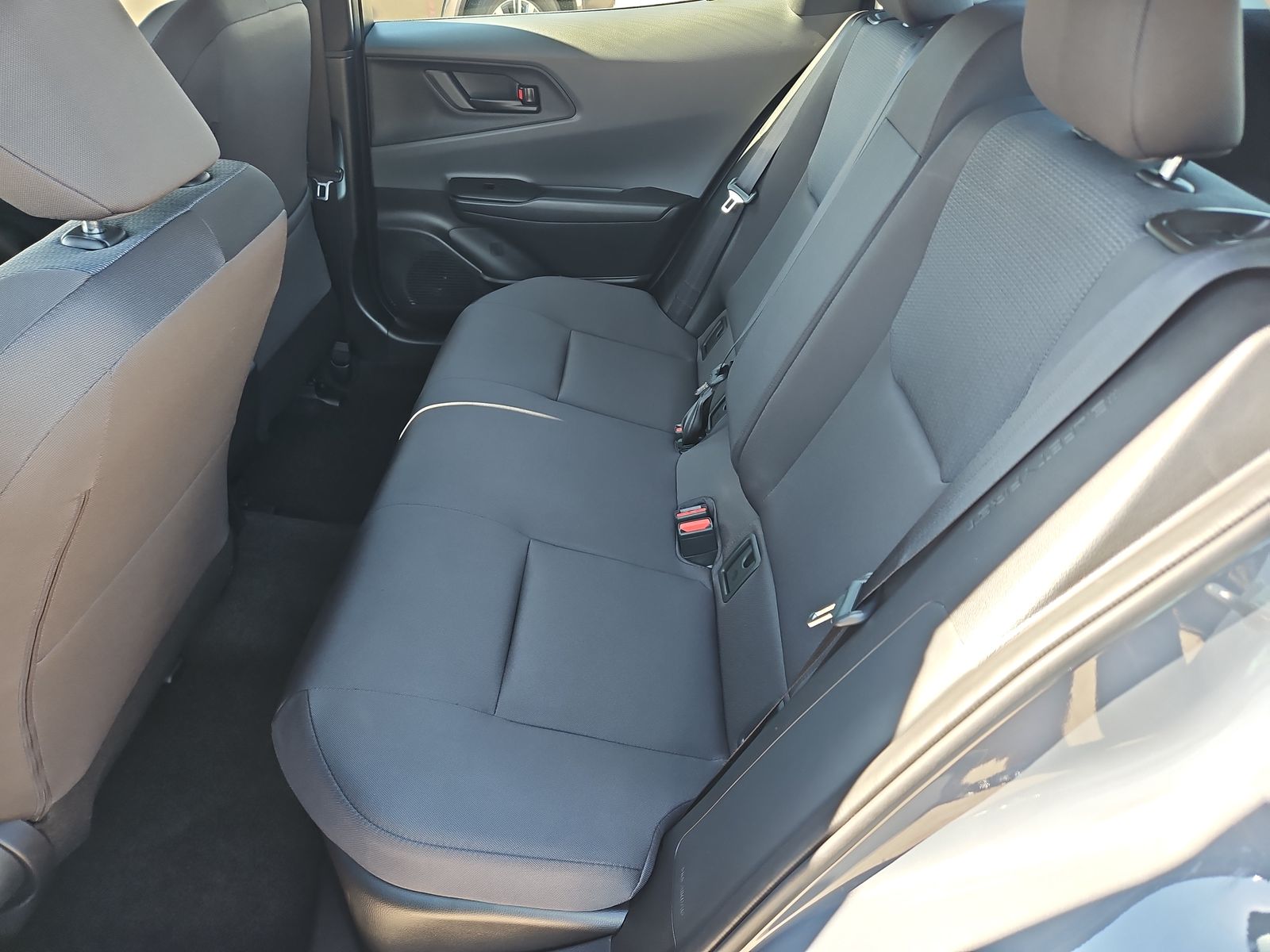 2025 Toyota Prius LE