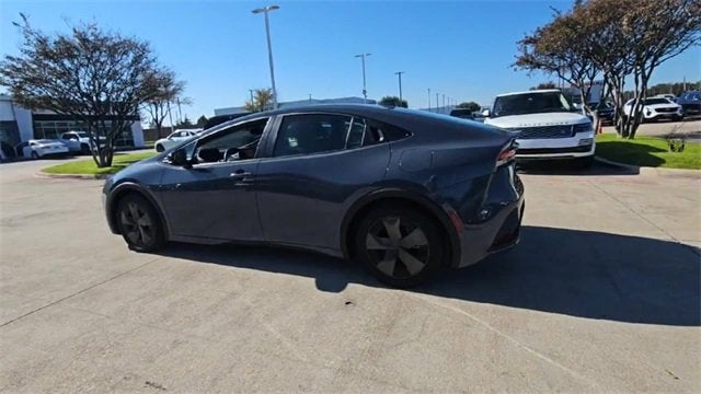 2025 Toyota Prius LE