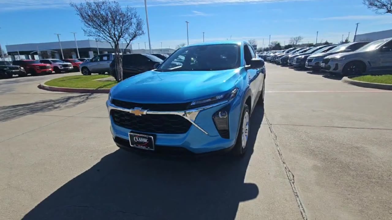 2025 Chevrolet Trax LS