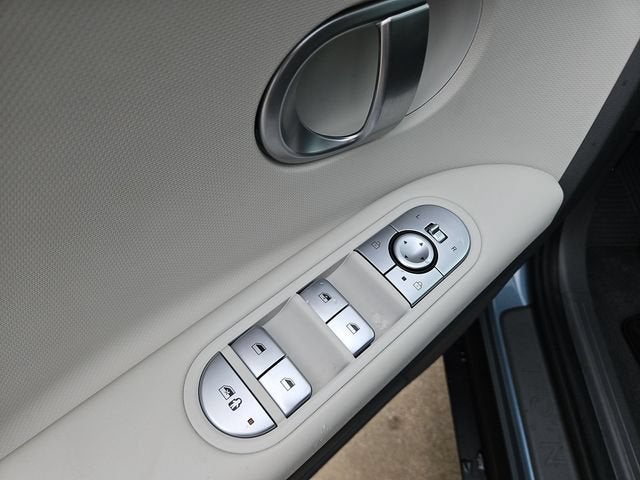 2023 Hyundai IONIQ 5 SE Standard Range