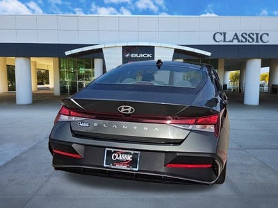 2024 Hyundai Elantra SEL
