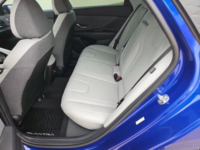 2025 Hyundai Elantra Limited