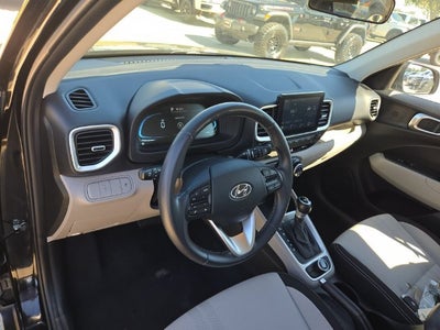 2025 Hyundai Venue SEL