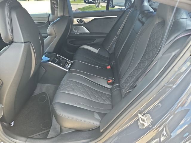 2022 BMW M8 Competition