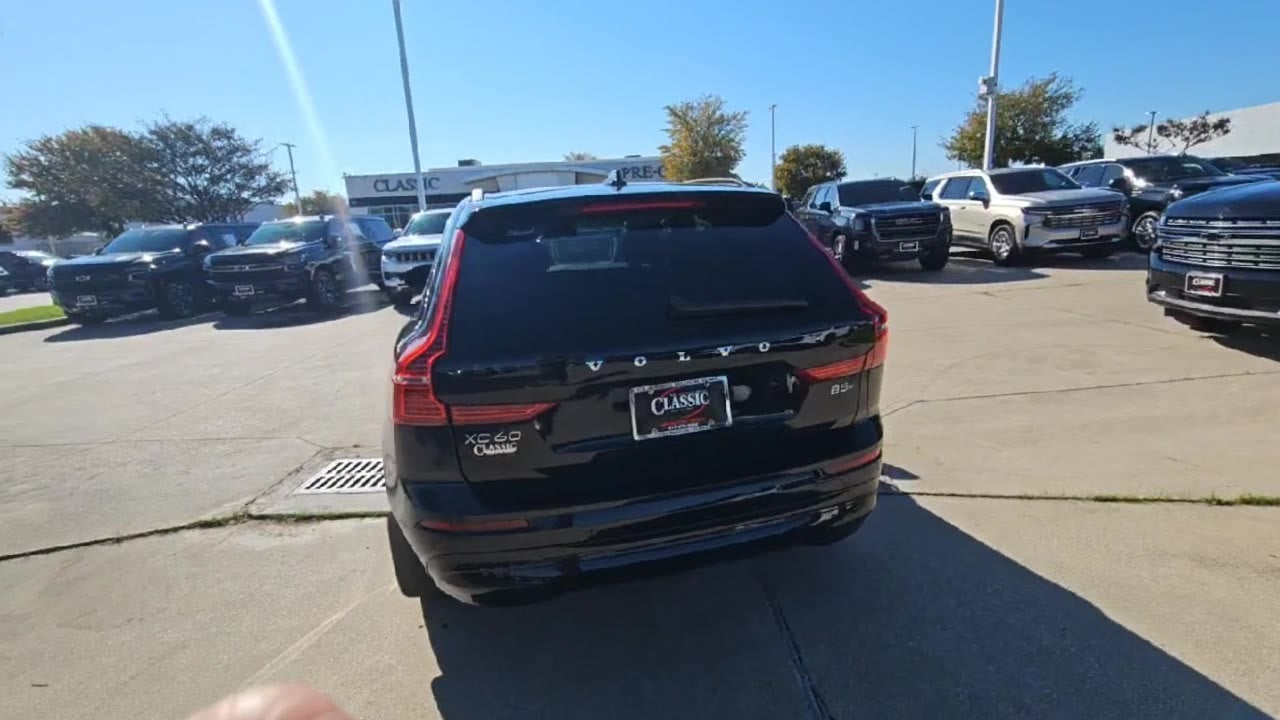 2022 Volvo XC60 B5 Momentum