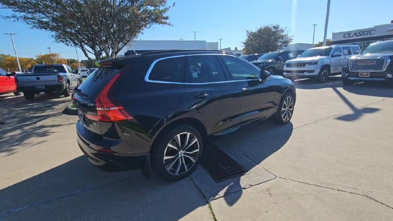 2022 Volvo XC60 B5 Momentum