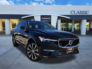 2022 Volvo XC60 B5 Momentum